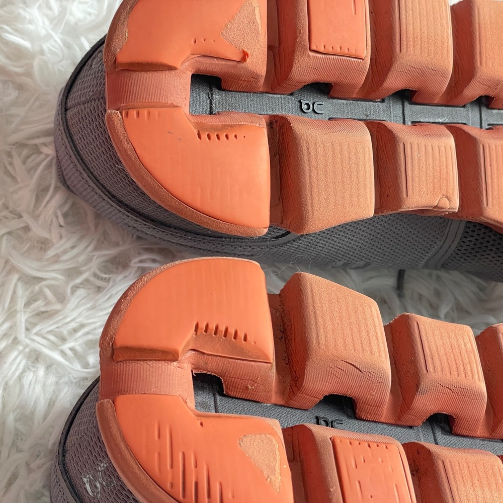 On Cloud 5 Running Shoes - Picture 13 of 15